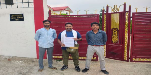 विद्यार्थी परिषद ने एसडीओ को सौंपा ज्ञापन