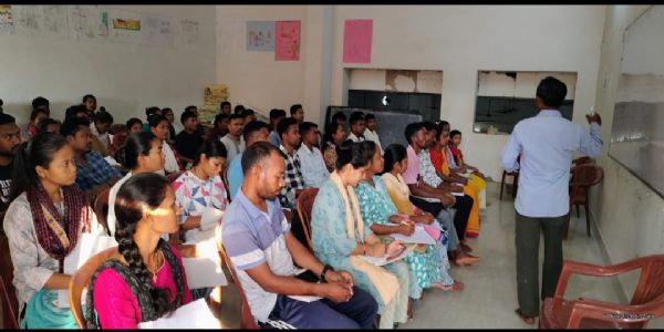 सांस्कृतिक पहलुओं को अपने व्यवहार में लाएं युवा: गब्बर