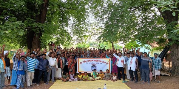 ईचा डैम के विरोध में लामबंद हुए ग्रामीण, आंदोलन करने का लिया संकल्‍प
