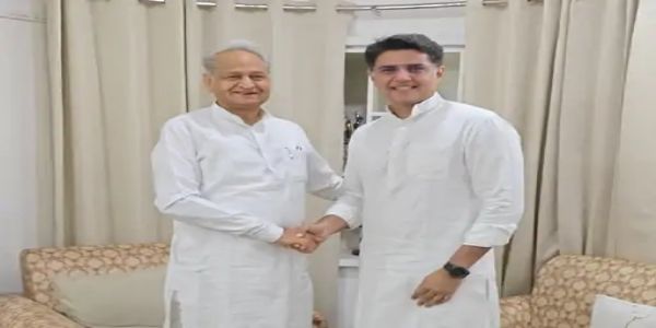 गहलोत-पायलट की मुलाकात ने बदला कांग्रेस में सियासी माहौल