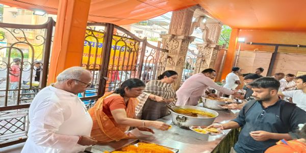 श्याम भंडारे में श्रद्धालुओं ने भक्ति भाव से पाया प्रसाद