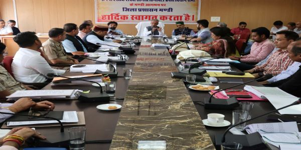 विकास की राशि के व्यय में पूर्ण पारदर्शिता व जवाबदेही सुनिश्चित करें अधिकारी : अनिल शर्मा