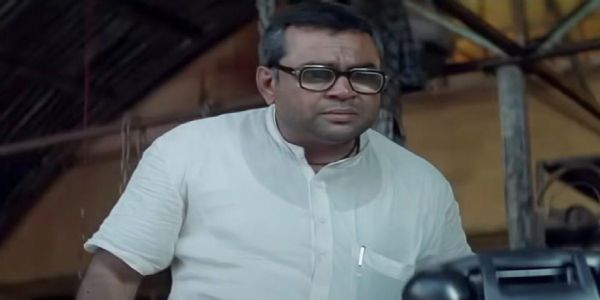 परेश रावल से फैन ने की 