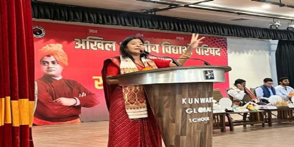 देश के पटल पर छात्र समूहों की बात रख रहा विद्यार्थी परिषद : मालिनी अवस्थी