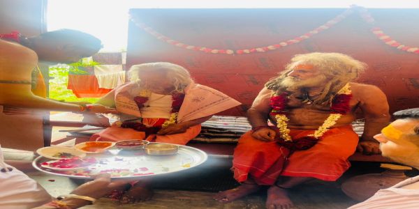 गुरु पूर्णिमा : गुरूओं के प्रति शिष्यों ने जताया आभार
