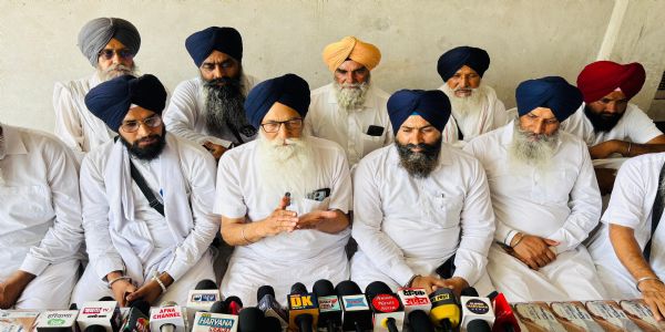 एचएसजीपीसी में चल रहे खींचतान में सरकार दखलअंदाजी न करे: अकाल पंथक मोर्चा