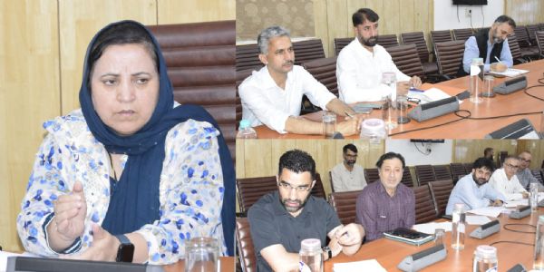 सकीना इत्तू ने बुधल और सुरनकोट विधानसभा क्षेत्रों में स्वास्थ्य सेवा परिदृश्य की समीक्षा की