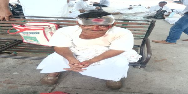 गुरू पूर्णिमा पर हादसा : भीड़ को देख अनियंत्रित सांड ने ली एक की जान, दो जख्मी