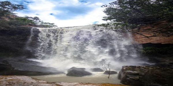 बस्तर में पर्यटन को बढ़ावा देने के लिए जिला प्रशासनं द्वारा मानसून ट्रैक की थीम पर कार्यक्रम आयोजित
