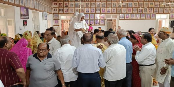 जीव को शिव बनाने का सामथ्र्य रखता है गुरु: साध्वी अर्चित गुणाश्री
