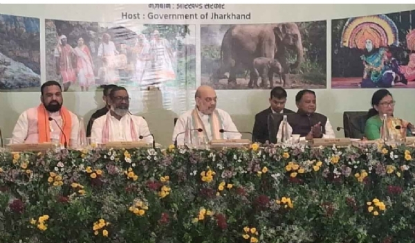 पूर्वी क्षेत्रीय परिषद की बैठक की अध्यक्षता करते अमित शाह सहित अन्य