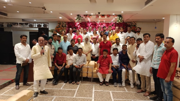 स्वदेशी सुरक्षा एवं स्वावलंबन अभियान की शंखनाद बैठक को संबोधित करते  अखिल भारतीय विचार विभाग प्रमुख डॉ राजीव कुमार।