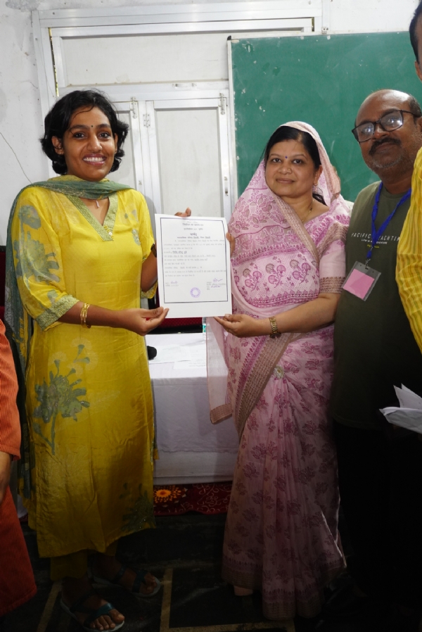 Seoni: Mrs. Nidhi Dubey won the councillor election by 527 votes