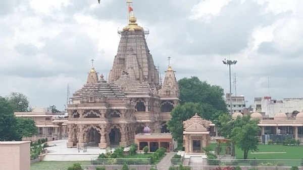 श्री सांवलियाजी मंदिर के नाम से फेसबुक पर पेज बना ठगी का मामला सामने आया।