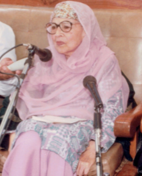 गुर्जर देश चैरिटेबल ट्रस्ट ने मदर-ए-मेहरबान बेगम अकबर जहां साहिबा को 25वीं पुण्यतिथि पर अर्पित की श्रद्धांजलि