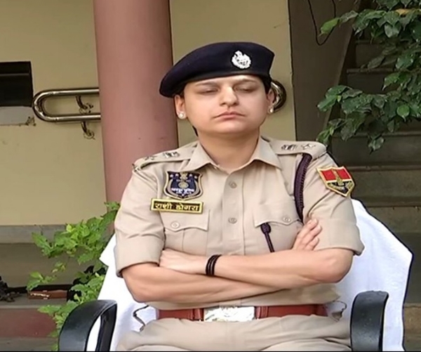 थानों में जब्त 12 वाहनों की नीलामी: नीलामी से 1 लाख 64 हजार रुपये का प्राप्त हुआ राजस्व