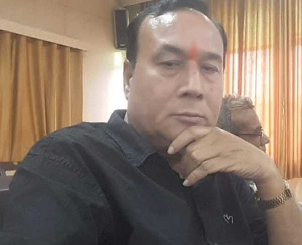 सीएमओ दिनेश तिवारी