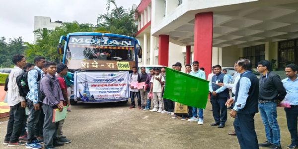 कल्याण गुरुकुल के 55 युवाओं को दुबई में मिला रोजगार, दी गइ्र विदाई
