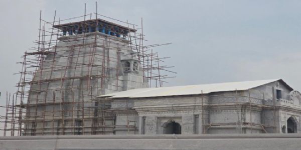 अखिलेश यादव ने केदारेश्वर महादेव मंदिर की ओर ध्यान आकर्षित किया