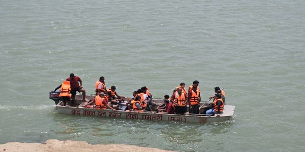 युवा तैराकों की टीम को दिया रुद्री बैराज में प्रशिक्षण