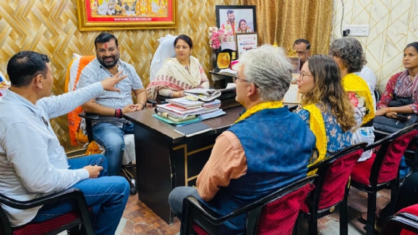 स्वच्छता अभियान के तहत जयपुर आदर्श वार्ड का नीदरलैंड दूतावास के अधिकारियों ने किया स्वच्छता निरीक्षण
