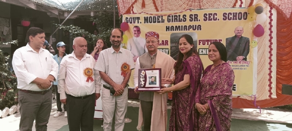 सोलर प्लांट का उदघाटन