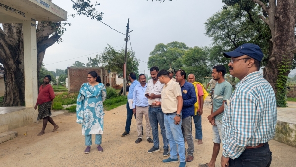 जिला पंचायत सीईओ ने किया विकास कार्यों का निरीक्षण, दिए आवश्यक दिशा-निर्देश