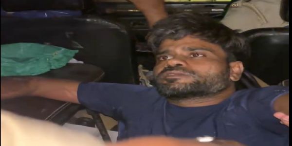 फिरोजाबाद: मुठभेड़ में दो लुटेरे गिरफ्तार, एक को गोली लगी