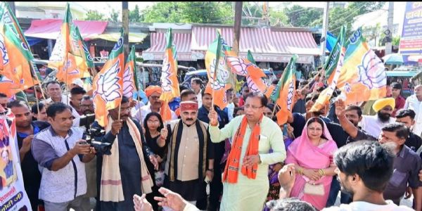 प्रधानमंत्री के आगमन को लेकर जागरूकता रथ को किया गया रवाना