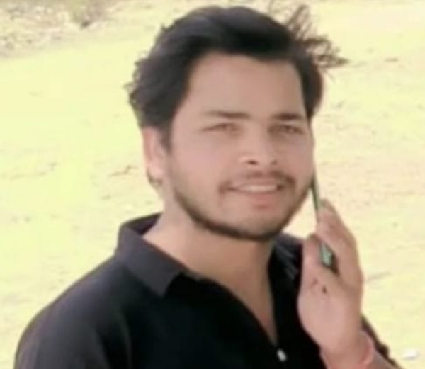 पत्नी की धमकी से परेशान फांसी के फंदे पर झूला पति