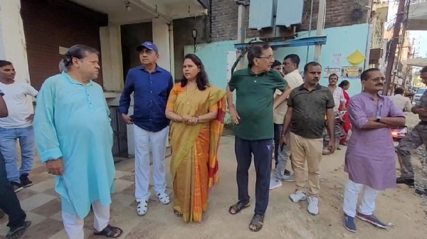 निरीक्षण करते महापौर