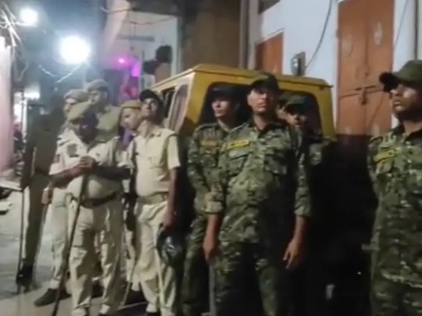 मामूली कहासुनी के बाद दो पक्षों में हुआ था जमकर पथराव