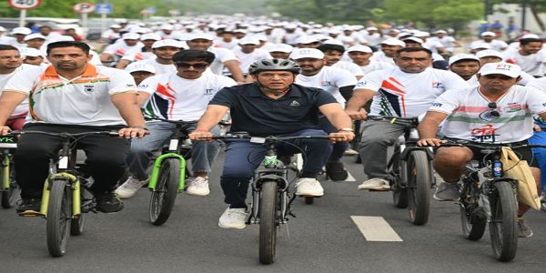 खेल मंत्री मांडविया ने गांधीनगर में 