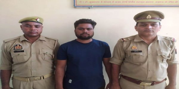 तमंचे से फायरिंग करने वाला आरोपित गिरफ़्तार