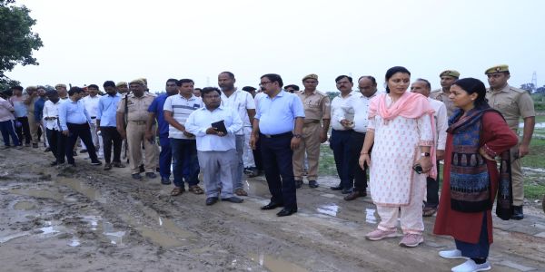 लिलौर झील बनेगी बरेली का नया पर्यटन हब, डीएम ने दिए कायाकल्प के निर्देश