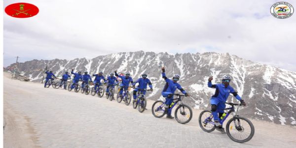 भारतीय सेना का फॉरएवर इन ऑपरेशन्स डिवीज़न माउंटेन टेरेन साइकिल अभियान संपन्न
