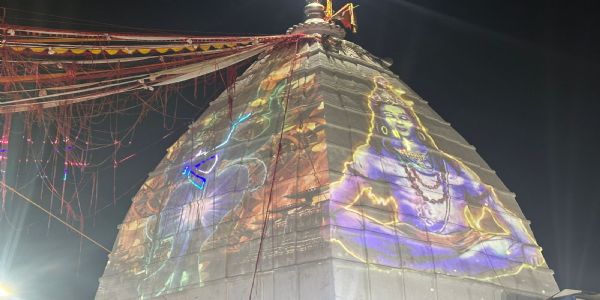 बाबा मंदिर और टॉवर चौक पर लेजर मैपिंग लाईट श्रद्धालुओं को कर रहा आकर्षित