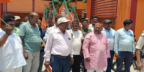 भाजपा ने शुरू किया जनसंपर्क रथ, पीएम मोदी के मोतिहारी आगमन की तैयारी तेज
