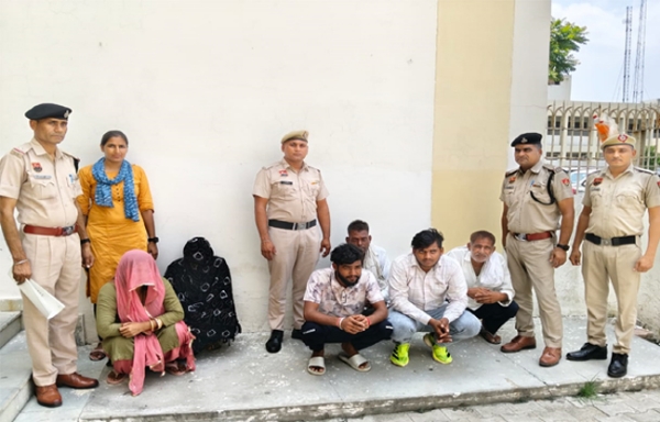 सोनीपत पुलिस द्वारा ऑपरेशन प्रहार के दौरान गिरफ्तार बेल जंपर अपराधी