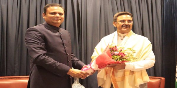 विस अध्यक्ष हरविन्द्र कल्याण ने महाराष्ट्र विधान भवन में देखी दोनों सदनों की कार्यवाही