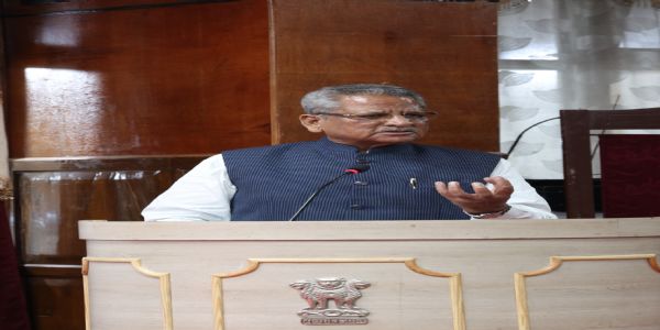 भाषा केवल संवाद नहीं, वह हमारी अस्मिता हैः ओम प्रकाश माथुर