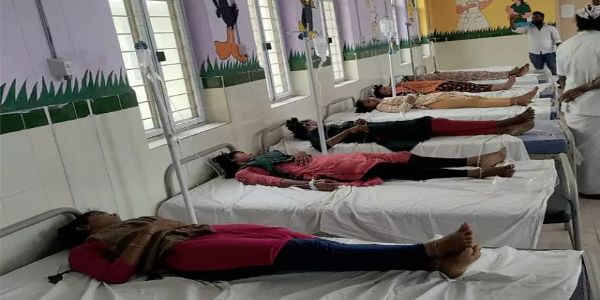 दूषित भोजन खाने से 35 छात्राएं बीमार