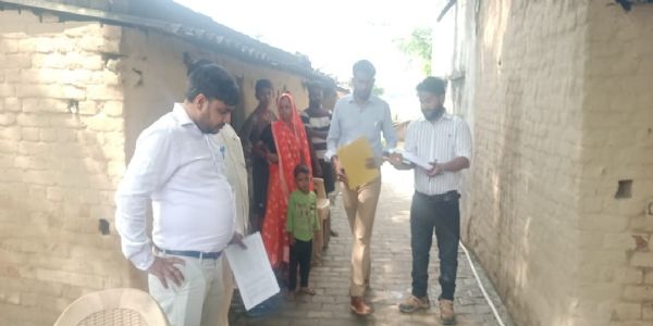 प्रधानमंत्री आवास योजना में रिश्वत की गूंज