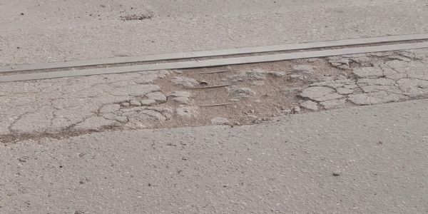 निर्माण में भारी लापरवाही, ओवर ब्रिज की ज्वाइंट पर दिखने लगे सरिए