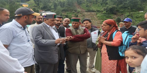 आपदा प्रभावित क्षेत्रों में 13 हजार से अधिक लोगों की स्वास्थ्य जांच : डॉ. शांडिल