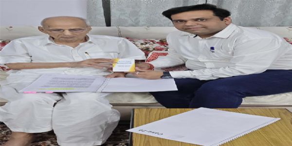कैंसर रोगियों के लिये संजीवनी बना जयपुर के वैद्य का आठ जड़ी-बूटियों से तैयार कर्कटोल कैप्सूल