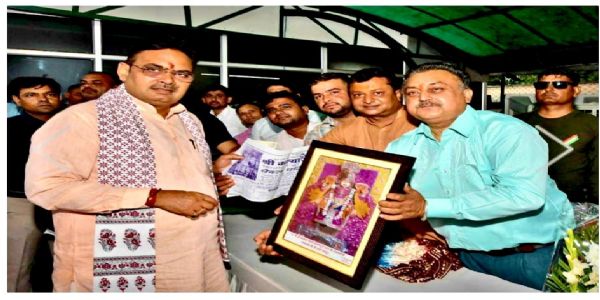 मुख्यमंत्री भजनलाल शर्मा को दिया डिग्गी पदयात्रा का आमंत्रण