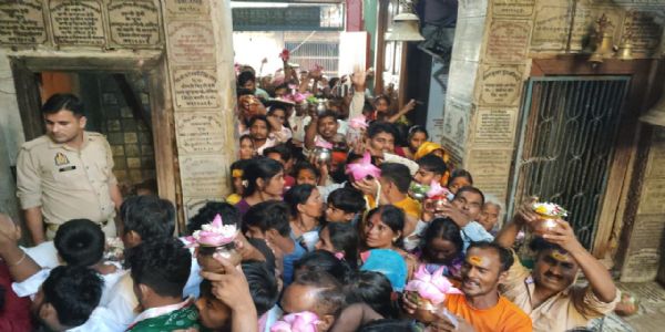सावन के पहले सोमवार को शिवमय हुई रामनगरी