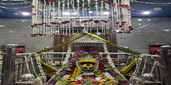काेई भी शुभ कार्य करने से पहले बालेश्वरनाथ के दरबार में हाजिरी लगाते हैं बलियावासी