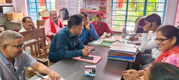 विवाद सुलझाते डीपीओ